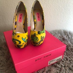 Betsey Johnson Tattoo Disko Heels